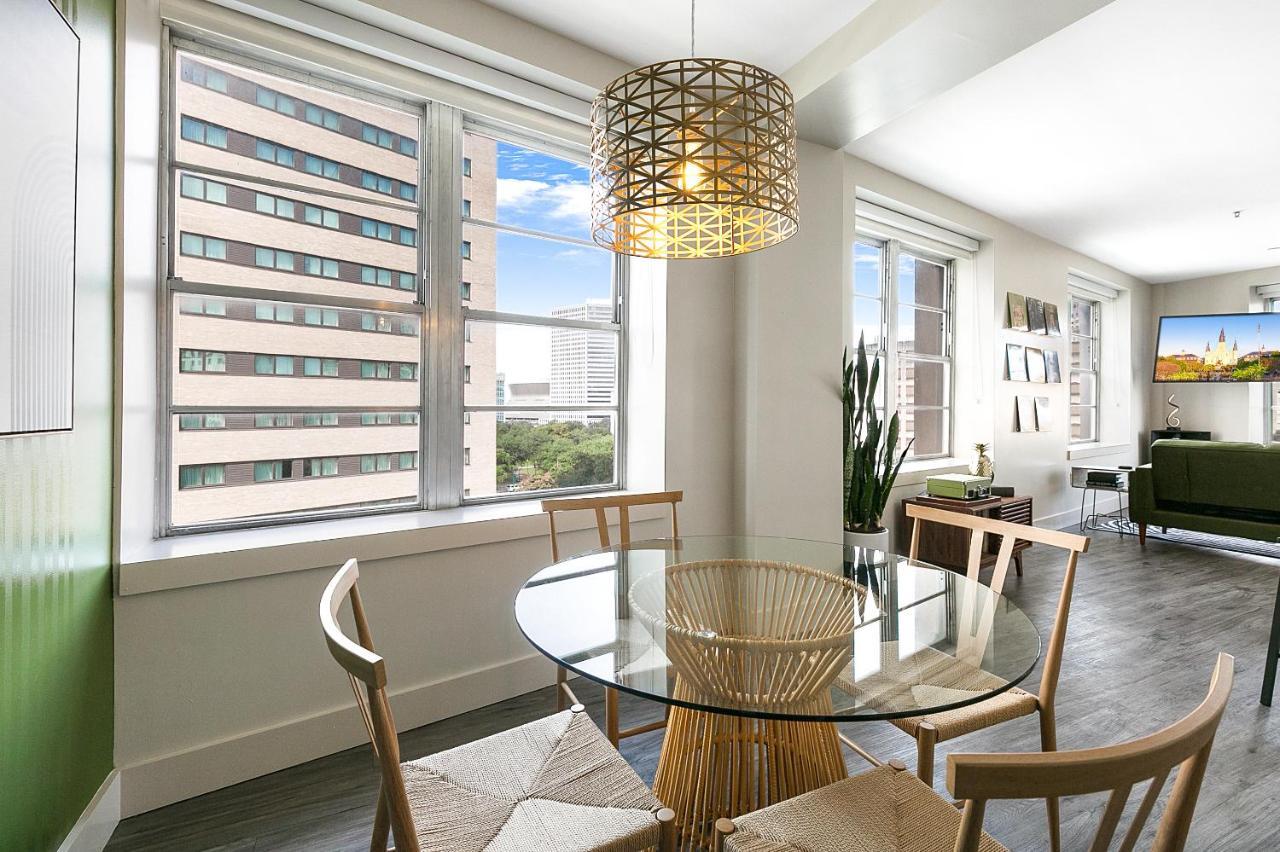 Luxury 2-Bedroom Condo Steps Away From The French Quarter نيو أورلينز المظهر الخارجي الصورة